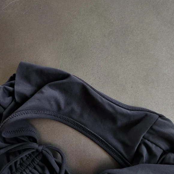 Robin Piccone Womens Black Aubrey Bandeau One Piece Swimsuit Size 10 NWT $176 - Picture 9 of 10